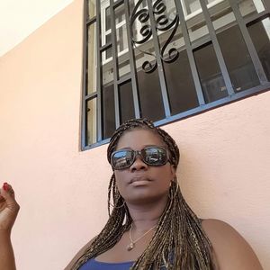 Meet your Posher, Rose-marie